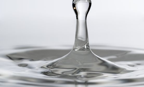 water droplet represents data lakes and hadoop