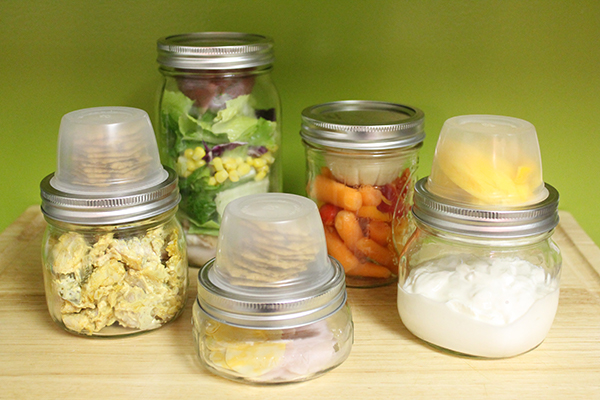 Kitchen hack! DIY Mason jar snack pack