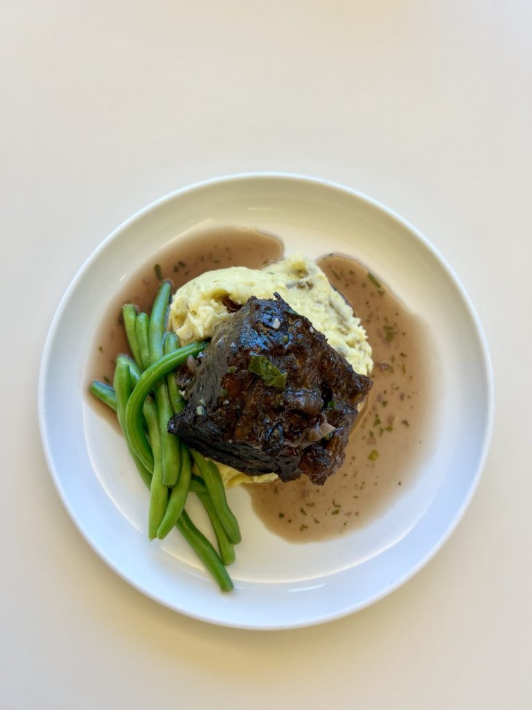 Local, red wine braised beef short ribs with buttermilk mashed potatoes and steamed green beans | Building C Marketplace Café